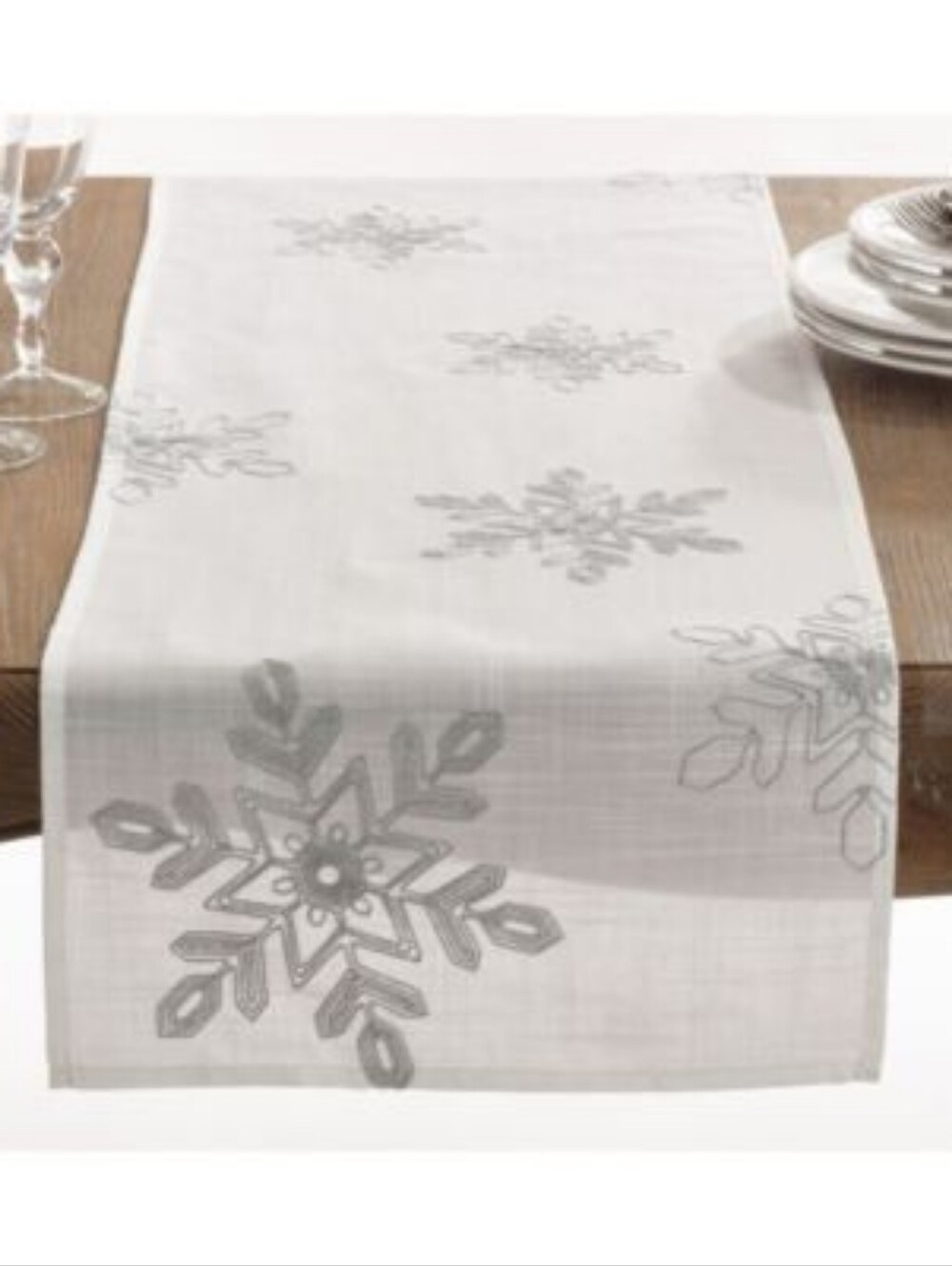Saro Lifestyle Nivalis Collection Snowflake Design Runner